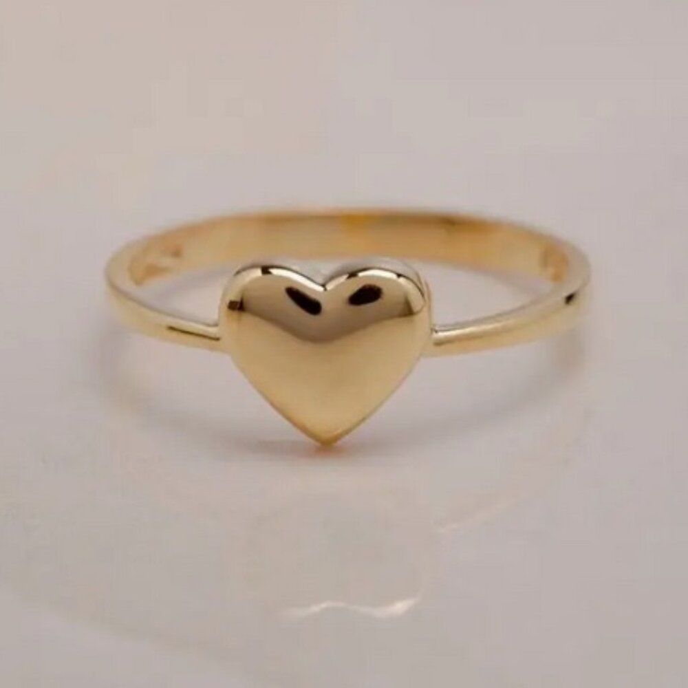 NWT Dainty Heart Goldtone Ring Size 5 7 8 or 9